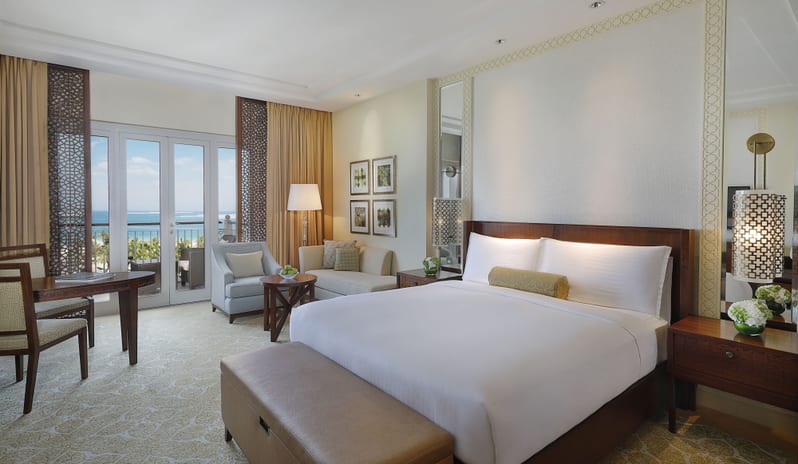 The Ritz-Carlton, Dubai, JBR - Club Ocean View - King_001